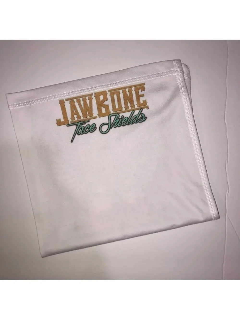𝅺5 for $10 NWOT Jaw Bone Buff